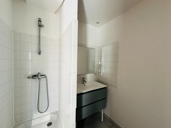 APPARTEMENT 3 PIECES PROCHE DU CENTRE VILLE