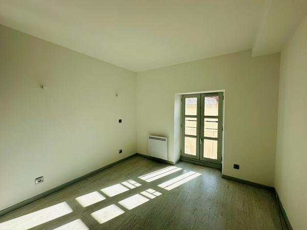 APPARTEMENT 3 PIECES PROCHE DU CENTRE VILLE