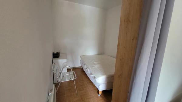 Idéal investissement locatif - Ensemble de deux studios et un appartement meublés avec trois caves dans immeuble en copropriété