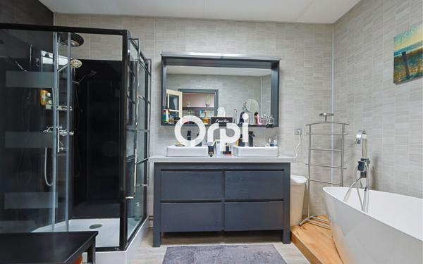 Maison à vendre    6 pièces • 185 m2 Lille