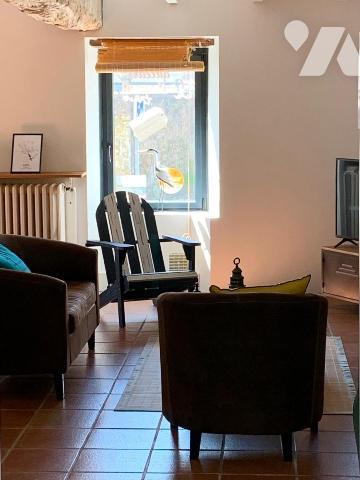 Maison d'habitation construite sur 2 niveaux 2 chambres