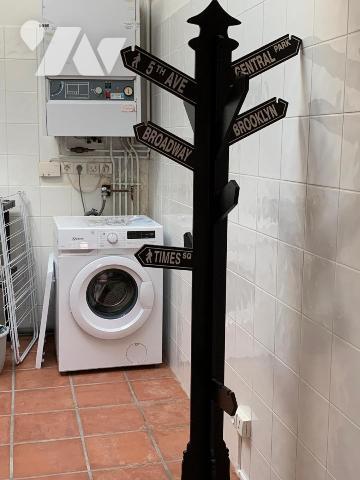 Maison d'habitation construite sur 2 niveaux 2 chambres