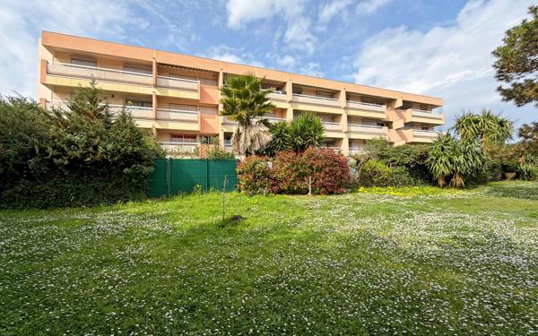 Appartement à vendre    4 pièces • 88,23 m2 Antibes