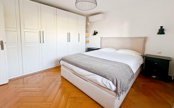 Appartement à vendre    4 pièces • 88,23 m2 Antibes