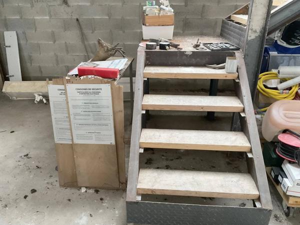 LOFT de 237m2 Brut, Garage, Patio à Réaliser