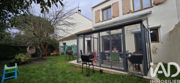 Maison à vendre 6 pièces 92 m² Sainte-Geneviève-des-Bois