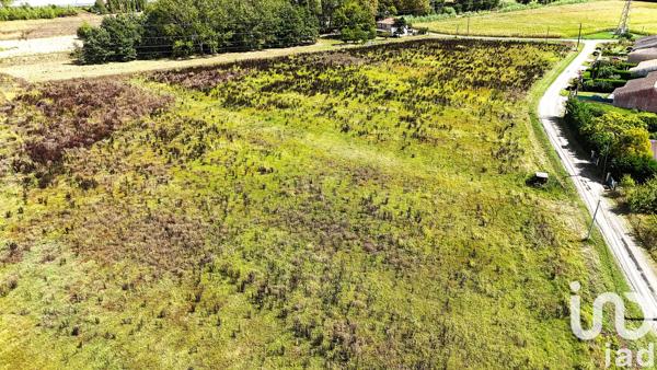 Land for sale 28 096 m² Moissac