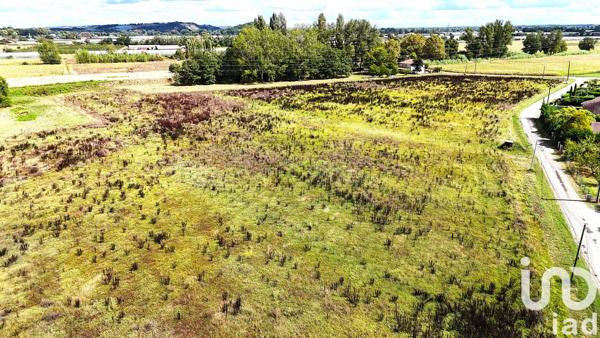 Land for sale 28 096 m² Moissac