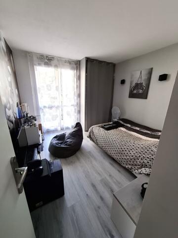 REIMS SAINT REMI AVENUE SAINT-POL - APPART T5 - 3 CHAMBRES - TERRASSE 240 000 €