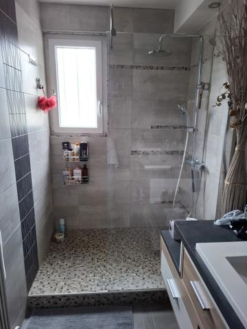 REIMS SAINT REMI AVENUE SAINT-POL - APPART T5 - 3 CHAMBRES - TERRASSE 240 000 €