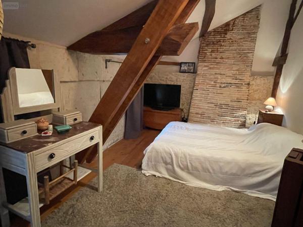 Maison rurale à vendre à Saint-Aulaye-Puymangou en Dordogne (24410), ref : 077/276
