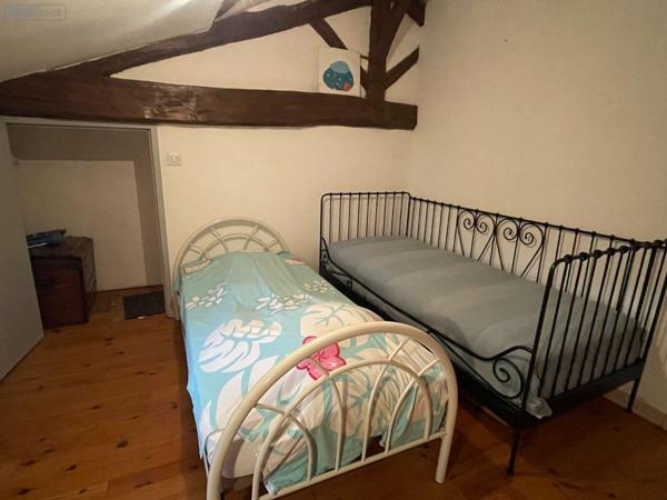 Maison rurale à vendre à Saint-Aulaye-Puymangou en Dordogne (24410), ref : 077/276