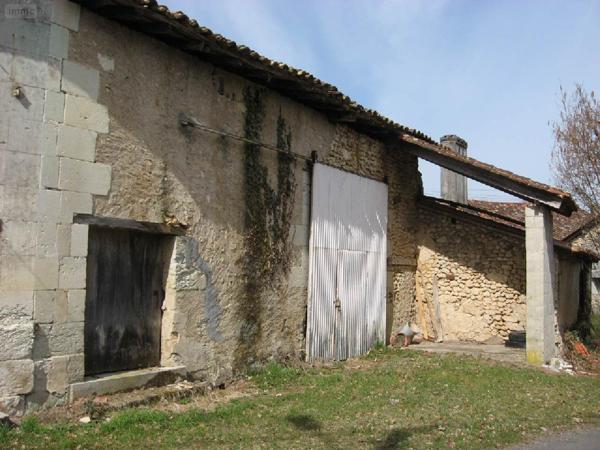 Maison rurale à vendre à Saint-Aulaye-Puymangou en Dordogne (24410), ref : 077/276