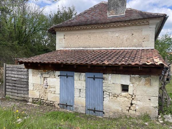 Maison rurale à vendre à Saint-Aulaye-Puymangou en Dordogne (24410), ref : 077/276
