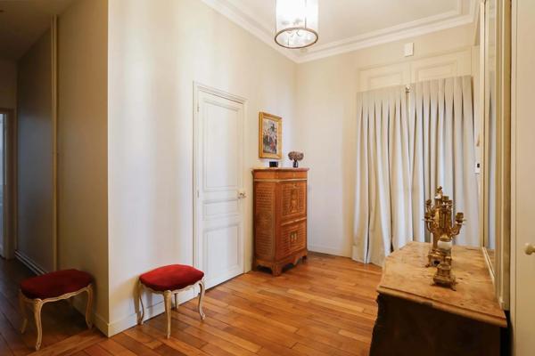 Appartement Paris 7e - VANEAU
