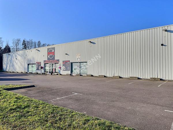 Rare Forbach: Local commercial , d'activité ou de dépôt 1484m² divisibles