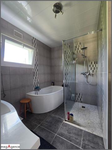 Maison à Fougères, 35300 - 7 pièces 155m²