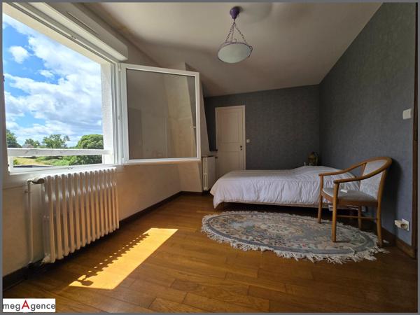 Maison à Fougères, 35300 - 7 pièces 155m²