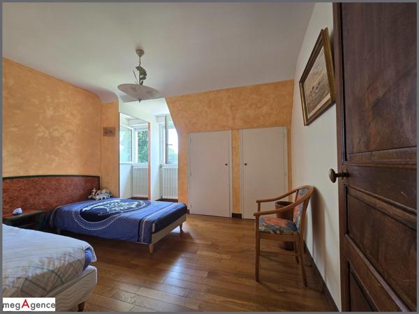 Maison à Fougères, 35300 - 7 pièces 155m²