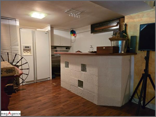 Maison à Fougères, 35300 - 7 pièces 155m²