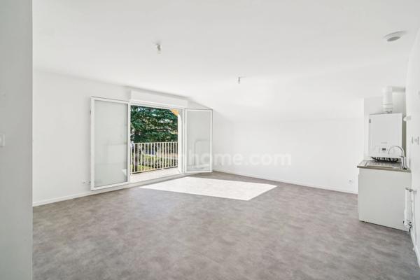 Appartement à vendre 3 pièces MONTFERMEIL (93)