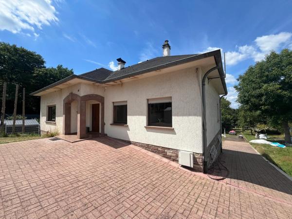 maison individuelle avec 2 garages
