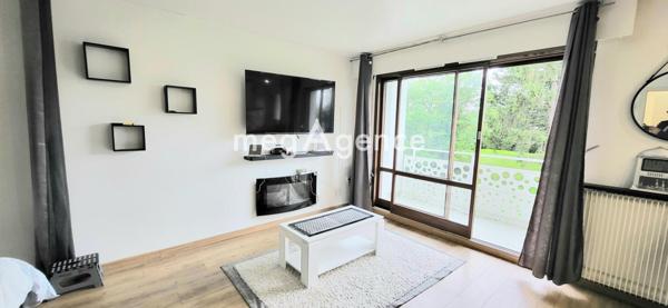 Appartement à COMBS-LA-VILLE, 77380 - 1 pièce 31m²