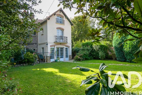 Maison à vendre 7 pièces 145 m² Garches