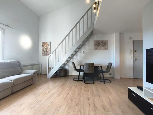 Peymeinade (06530) À VENDRE – DUPLEX TRAVERSANT AVEC TERRASSE - 105 m² Loi Carrez – PEYMEINADE (06530)