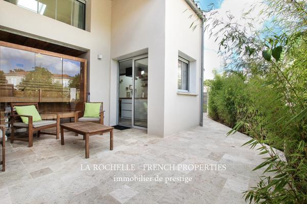 MAISON 5 PIECES - DEPENDANCE LOCATIVE - PROCHE FERRIERES - CHARENTE MARITIME