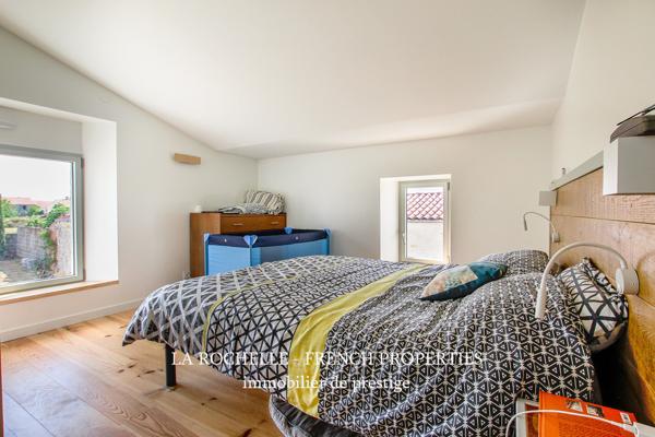 MAISON 5 PIECES - DEPENDANCE LOCATIVE - PROCHE FERRIERES - CHARENTE MARITIME