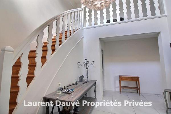 45590 SAINT CYR EN VAL - Maison individuelle sur s/sol - 5 chambres dont 2 au rdc - Quartier calme