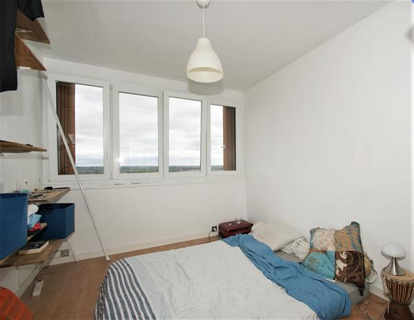 Appartement Fontenay Le Fleury 4 pièces 64.70 m2