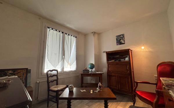 Maison à vendre    4 pièces •  Port-des-Barques