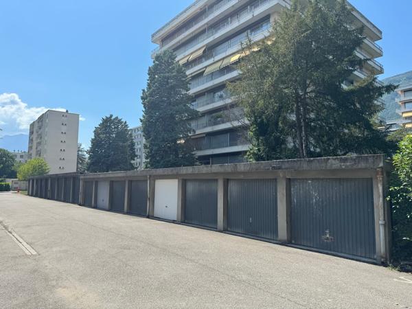 Annexes stationnement