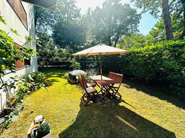 Maisons-laffitte - 5 pièce(s) - Parc - chambres jardin €795 000 ** - Référence 12851