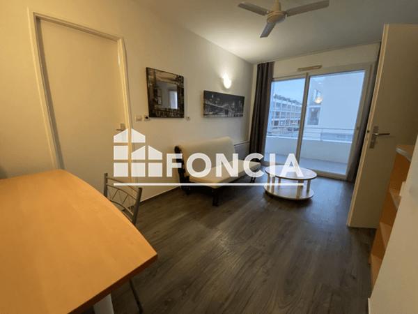 Location Appartement meublé 2 pièces 30.08 m² - 6 RUE DE LA SOLE La Rochelle 17000