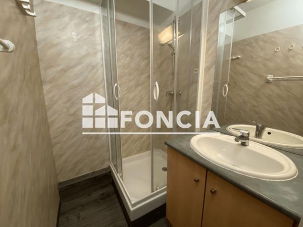 Location Appartement meublé 2 pièces 30.08 m² - 6 RUE DE LA SOLE La Rochelle 17000