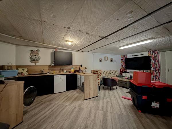 Villeneuve-sur-Lot (47300) Aux portes de Villeneuve-sur-Lot - Villa moderne d'environ 176 m2, 5 chambres avec piscine et vue dominante