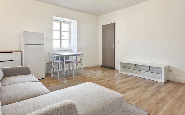 Appartement à louer    2 pièces •  Vals-les-Bains