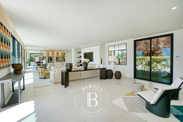 Grimaud, Villa 5 Chambres -  485 m² à vendre