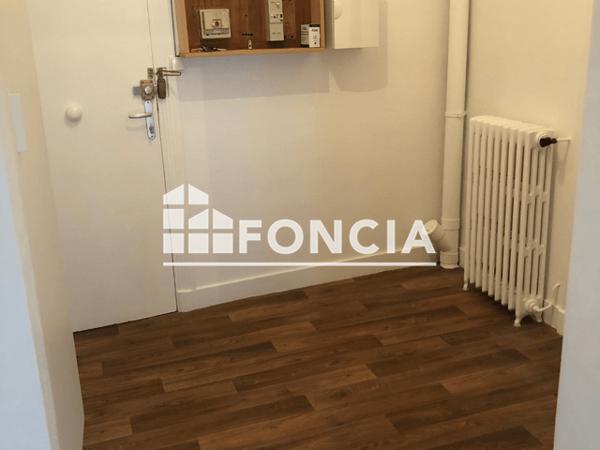 Location Studio 38.06 m² - 4 PLACE MONSEIGNEUR HAMEAUX Caen 14000