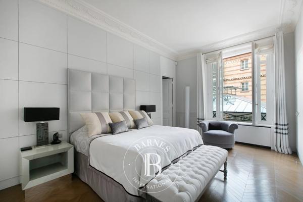 Paris 8ème, Appartement 3 Chambres -  187 m² à vendre