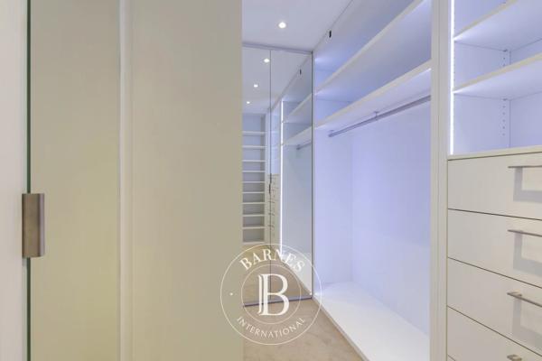 Paris 8ème, Appartement 3 Chambres -  187 m² à vendre