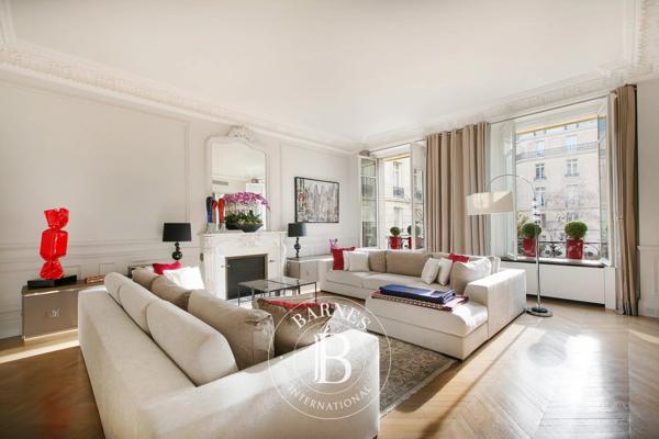 Paris 8ème, Appartement 3 Chambres -  187 m² à vendre