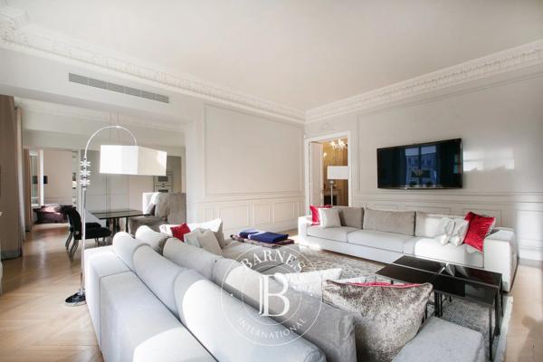 Paris 8ème, Appartement 3 Chambres -  187 m² à vendre