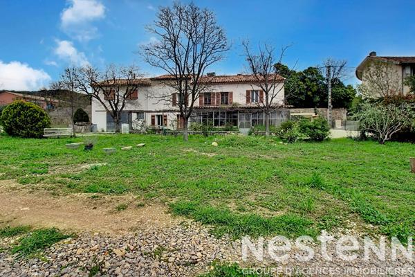 A VENDRE A DRAGUIGNAN : Villa T5 Rénovée avec 300 m² de jardin privatif