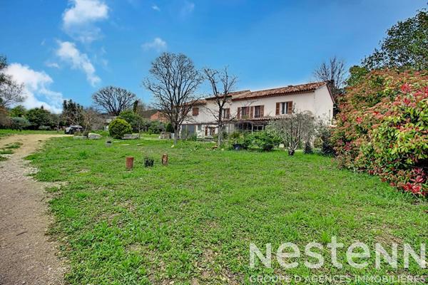 A VENDRE A DRAGUIGNAN : Villa T5 Rénovée avec 300 m² de jardin privatif