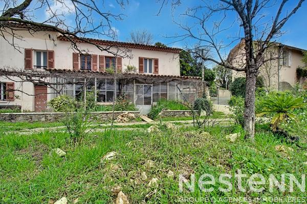 A VENDRE A DRAGUIGNAN : Villa T5 Rénovée avec 300 m² de jardin privatif