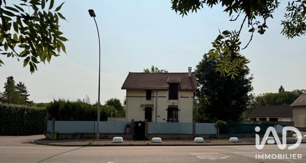 Maison à vendre 4 pièces 81,86 m² Saint-Julien-du-Sault